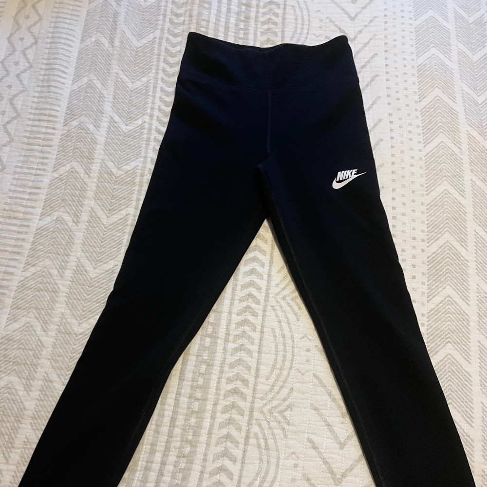 Nike girls M Black Legging